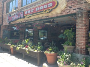 Restaurant review: Portillo’s Chicago hot dogs