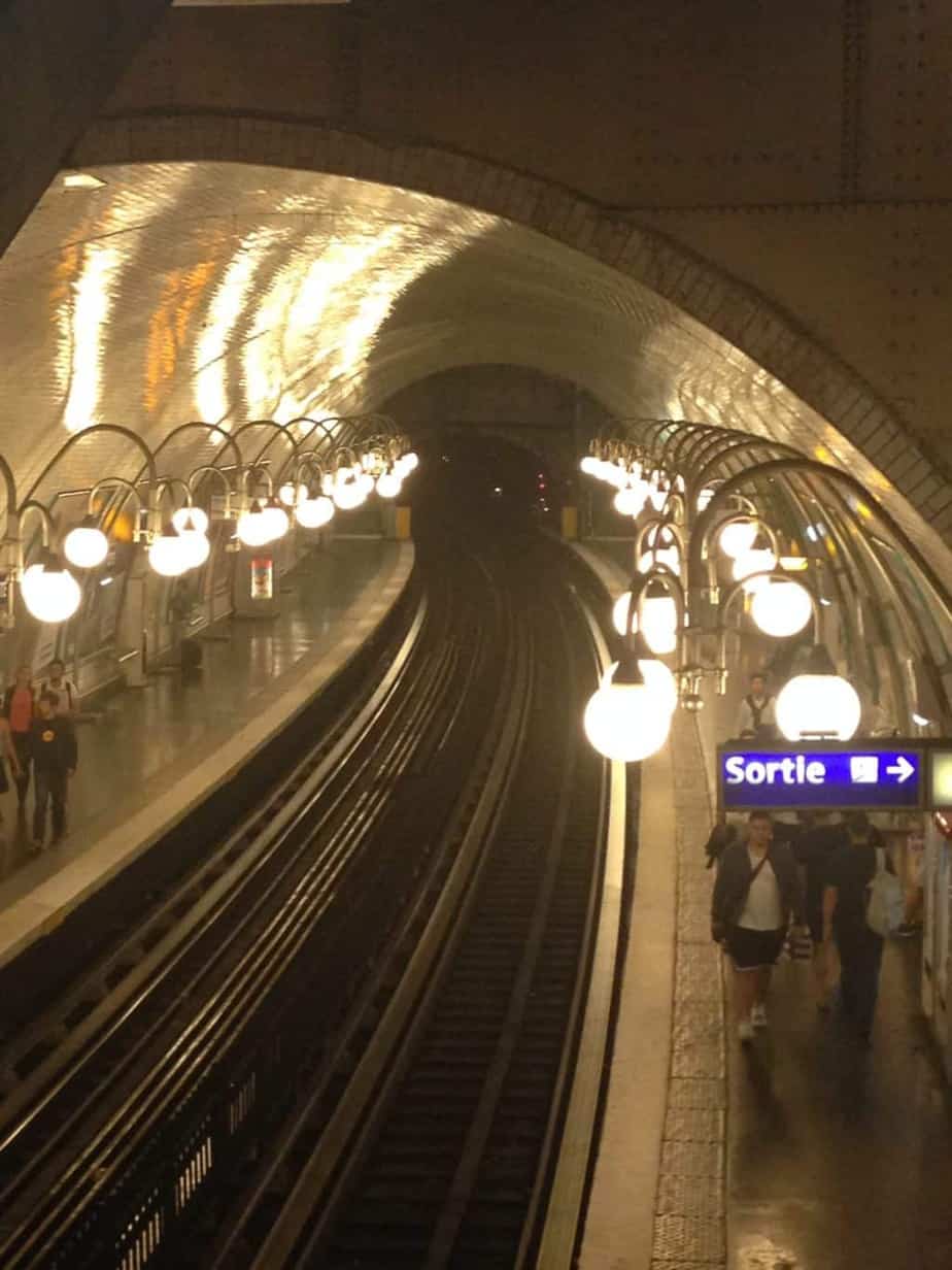 Paris metro cite
